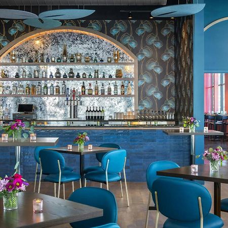 Moxy Madison Downtown Hotel ภายนอก รูปภาพ